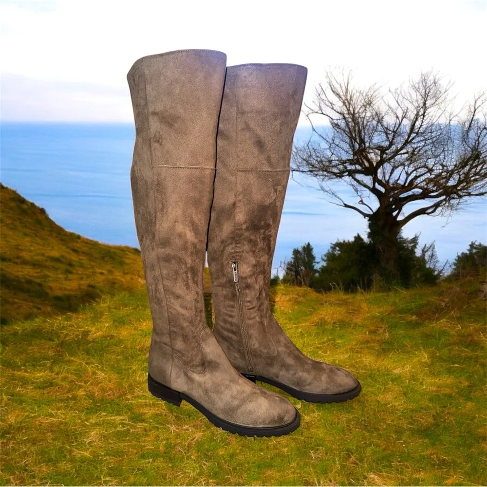 Guess Women's Raniele Brown Faux‎ Suede Over The Knee Boots Size 10